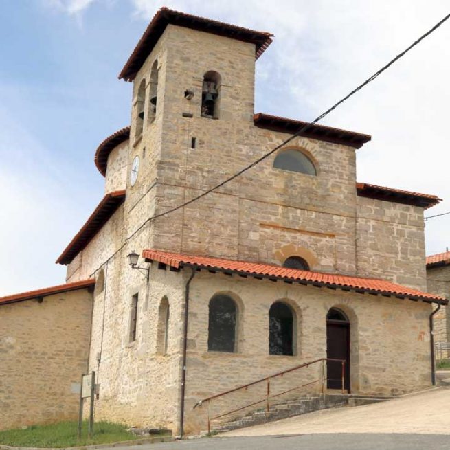 Otra vista de la Iglesia de San Juan Evangelista