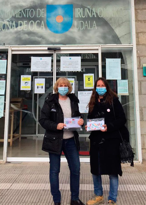 Regalo de mascarillas por parte del Ayuntamiento de Iruña de Oca